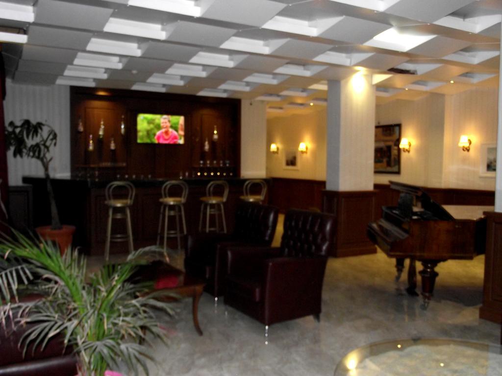 Akman Hotel คูซาดาซี ภายนอก รูปภาพ