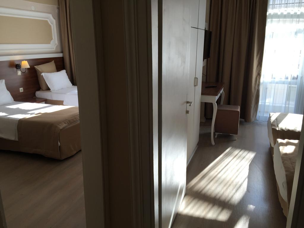 Akman Hotel คูซาดาซี ห้อง รูปภาพ