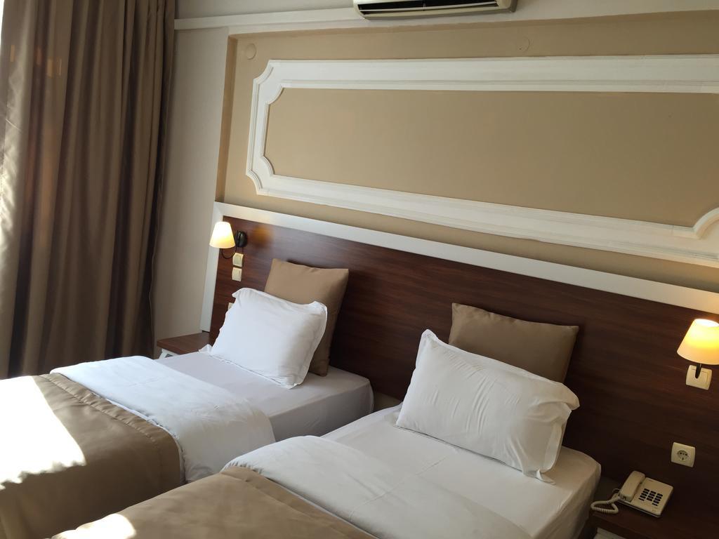 Akman Hotel คูซาดาซี ห้อง รูปภาพ