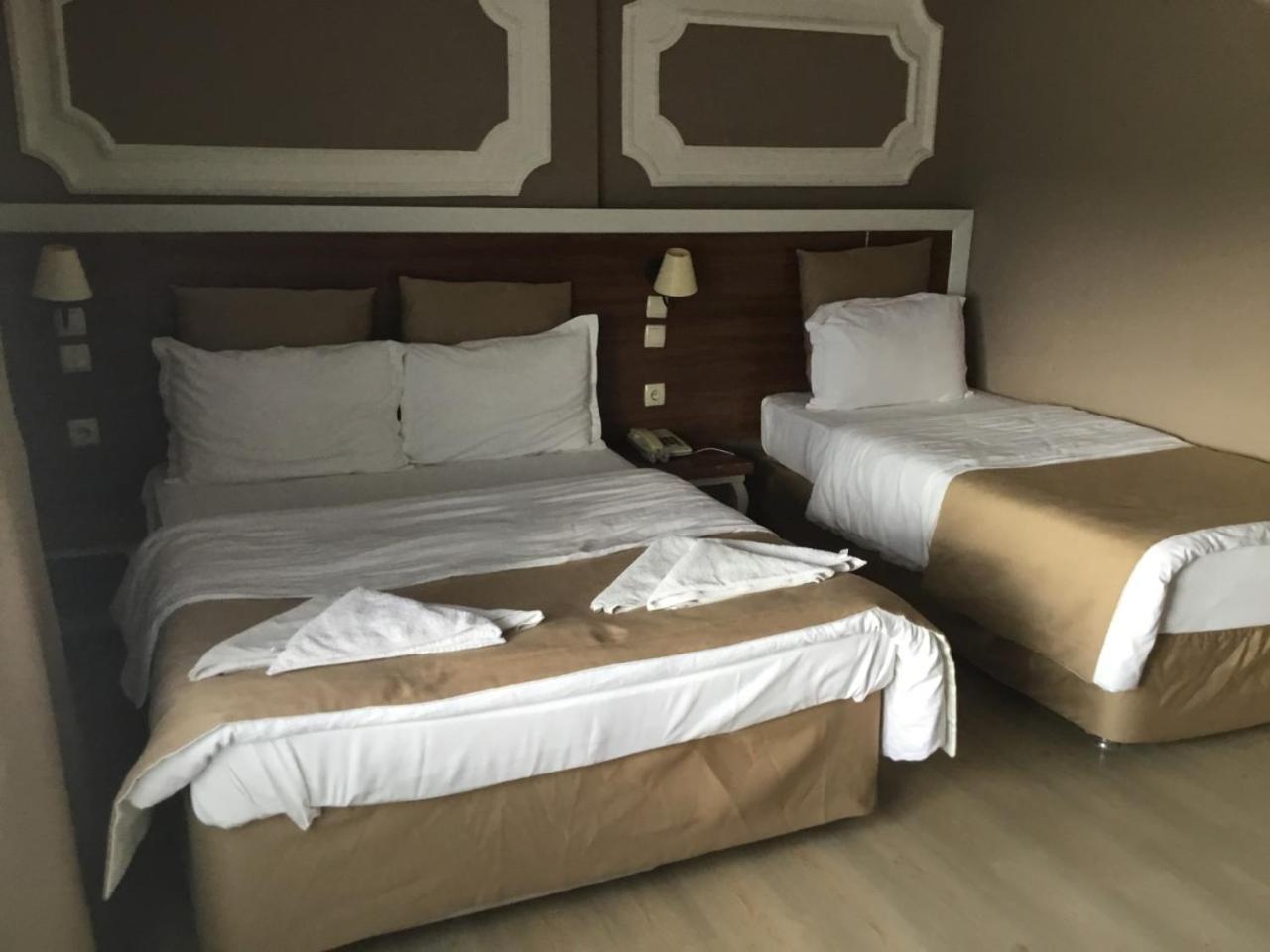 Akman Hotel คูซาดาซี ภายนอก รูปภาพ