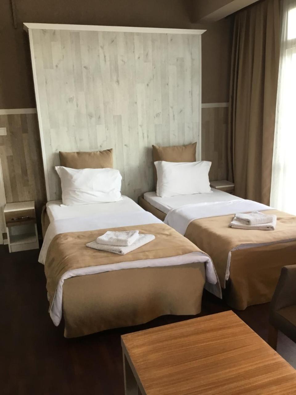 Akman Hotel คูซาดาซี ภายนอก รูปภาพ