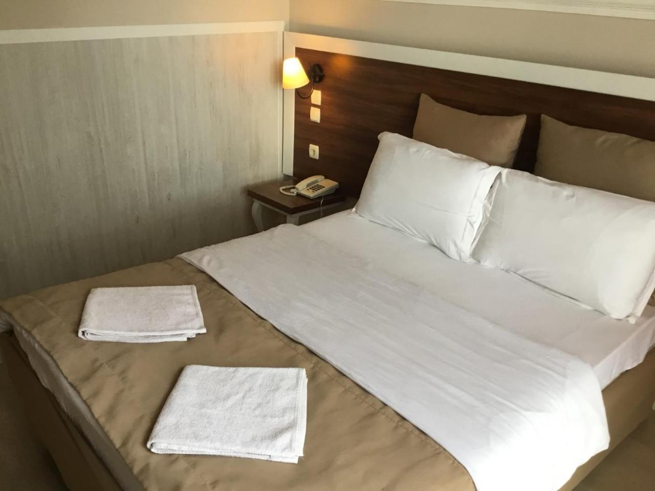 Akman Hotel คูซาดาซี ภายนอก รูปภาพ
